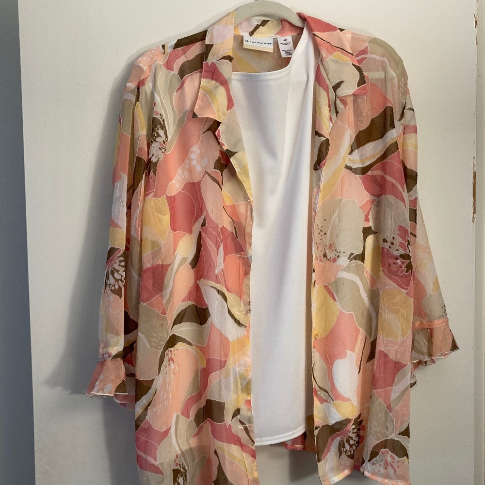 NWOT 2 piece button-down shirt with tank top